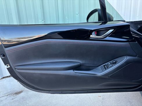 Used 2019 MAZDA MX-5 Miata RF Grand Touring image 7