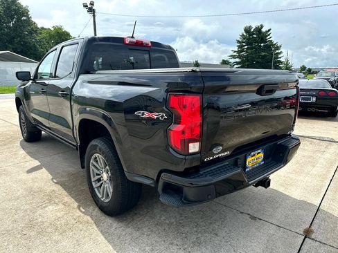 Used 2023 Chevrolet Colorado LT w/ LT Convenience Package II image 9