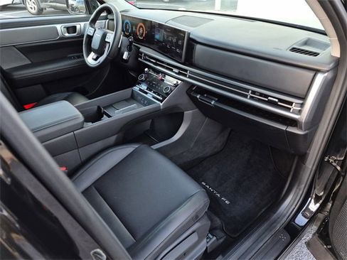 Used 2025 Hyundai Santa Fe SEL image 12