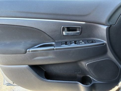 Used 2011 Mitsubishi Outlander Sport SE image 15