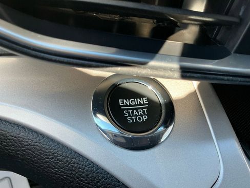 Used 2023 Ford Explorer XLT w/ Equipment Group 202A image 21