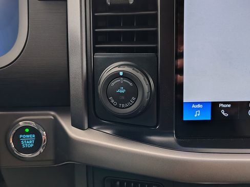 New 2025 Ford F150 Lightning XLT image 39