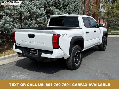 Used 2025 Toyota Tacoma TRD Off-Road AWD/4WD image 8