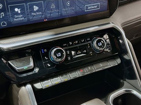 Used 2025 GMC Sierra 1500 Denali image 16