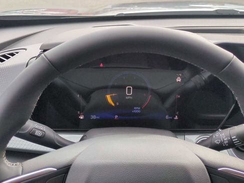 New 2026 Chevrolet Trax LT w/ Driver Confidence Package image 30