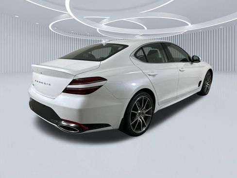 New 2025 Genesis G70 2.5T image 4