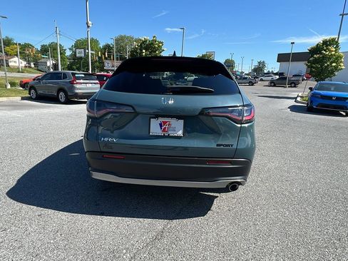 Certified 2024 Honda HR-V Sport image 5