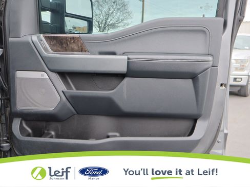 Used 2024 Ford F350 Lariat w/ Lariat Ultimate Package image 38