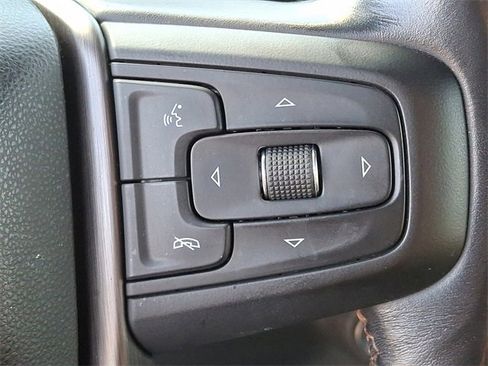 Used 2021 GMC Sierra 1500 AT4 w/ Technology Package image 19