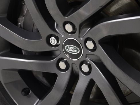 Used 2023 Land Rover Discovery S R-Dynamic image 18