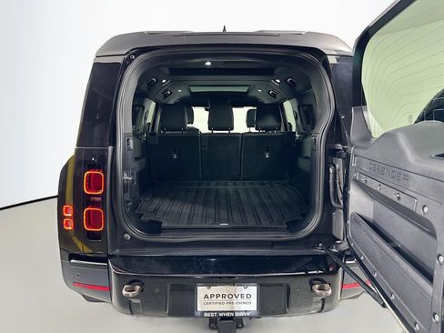 Certified 2023 Land Rover Defender 130 SE image 26