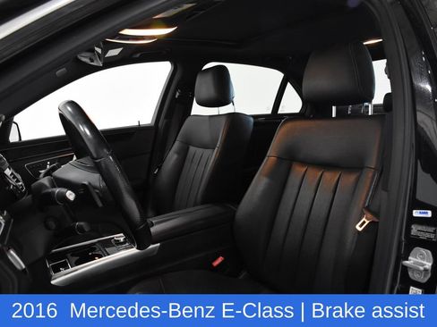 Used 2016 Mercedes-Benz E 400 4MATIC Sedan image 21