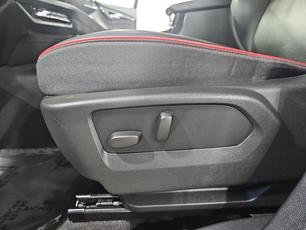 Used 2023 Buick Envision Essence w/ Sport Touring Package AWD/4WD image 35