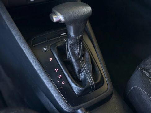 Used 2018 Kia Rio S FWD image 41
