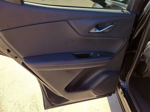 Used 2023 Chevrolet Blazer LT image 13