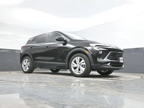 Used 2025 Buick Encore GX Preferred FWD image 46