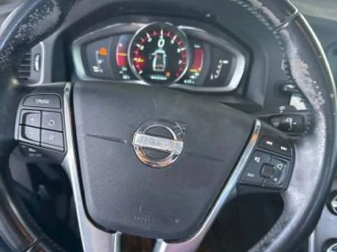 Used 2014 Volvo S60 T5 FWD image 14