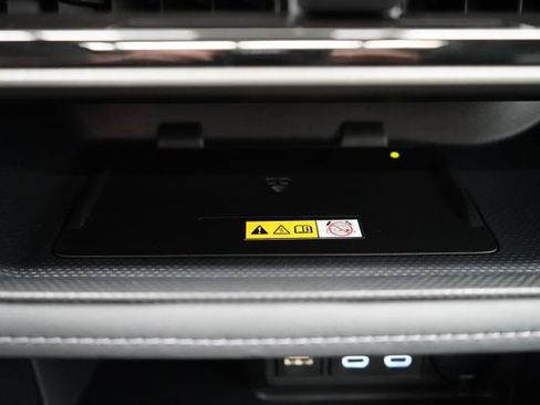 Used 2023 Toyota Highlander XLE image 53