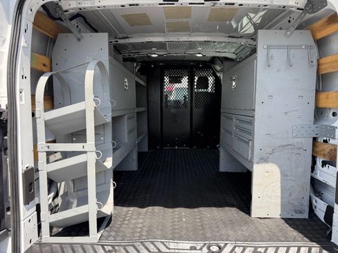Used 2019 Ford Transit 250 130 Low Roof w/ Exterior Upgrade Package RWD image 9