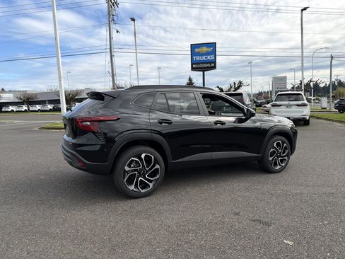 New 2026 Chevrolet Trax RS image 6