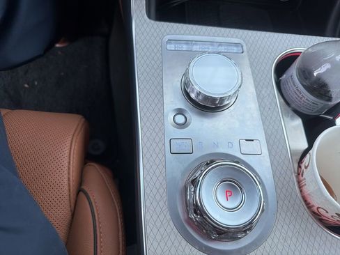 Used 2025 Genesis GV80 3.5T Advanced image 18