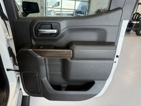 Used 2022 Chevrolet Silverado 1500 LT Trail Boss w/ LPO, Dark Essentials Package AWD/4WD image 20