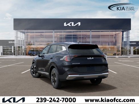 New 2026 Kia Sportage LX w/ LX Convenience Package FWD image 4