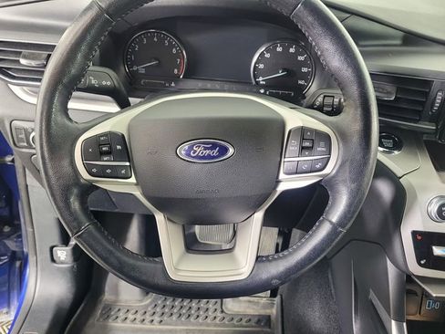 Used 2021 Ford Explorer XLT w/ Equipment Group 202A image 17