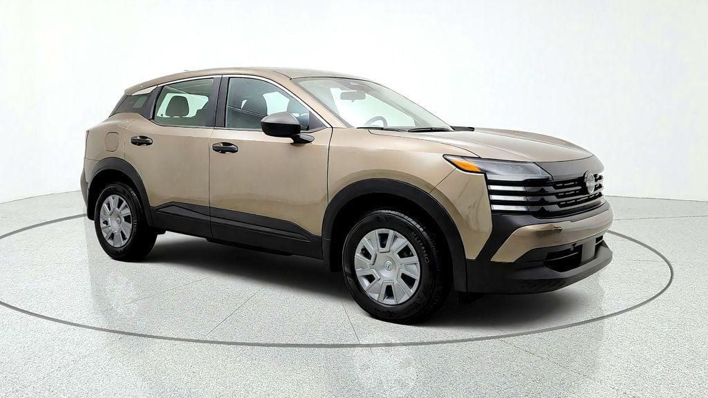 Used 2025 Nissan Kicks S w/ Charging Package FWD image 3