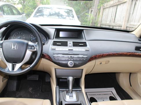 Used 2012 Honda Crosstour EX-L image 4