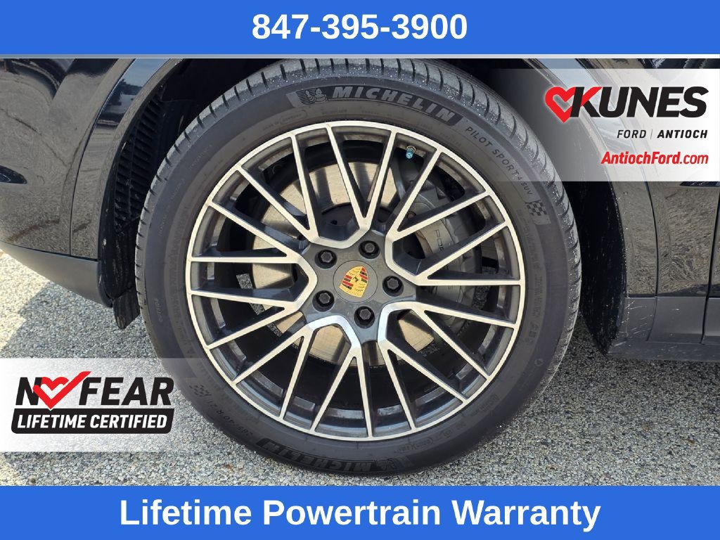 Used 2019 Porsche Cayenne S AWD/4WD image 12