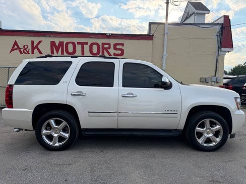 Used 2013 Chevrolet Tahoe LTZ AWD/4WD image 9