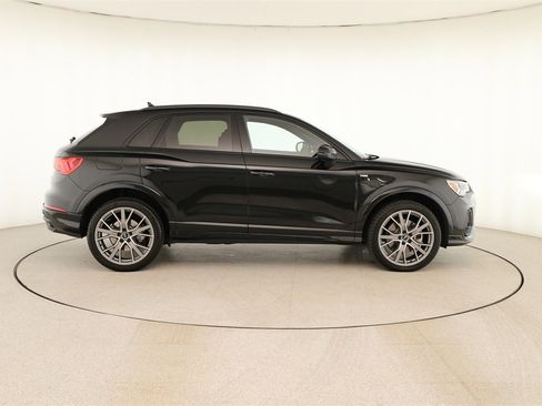 Certified 2025 Audi Q3 2.0T Premium Plus w/ Premium Plus Package image 8