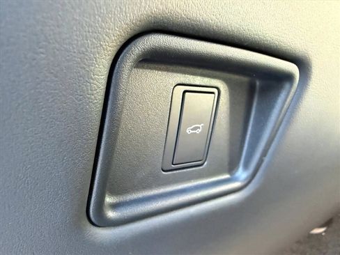 New 2026 Land Rover Range Rover Sport SE image 13