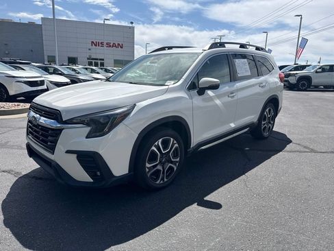 Used 2023 Subaru Ascent Limited AWD/4WD image 7