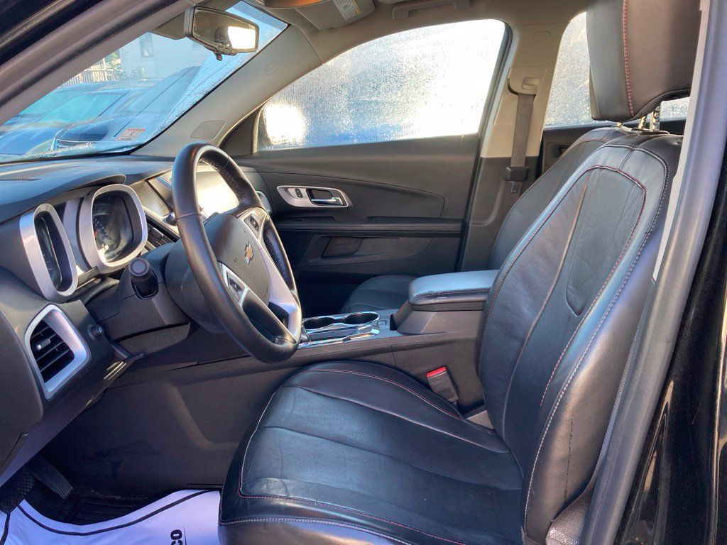 Used 2017 Chevrolet Equinox LT AWD/4WD image 9