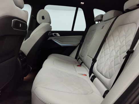 Used 2026 BMW X5 xDrive50e w/ M Sport Package image 22