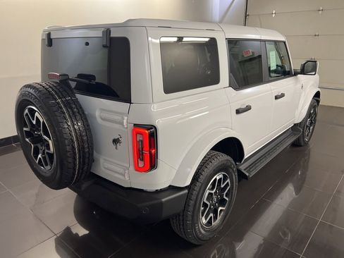 New 2026 Ford Bronco Outer Banks image 6