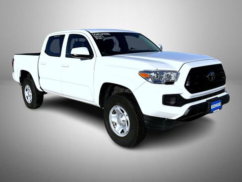 Used 2023 Toyota Tacoma SR image 3