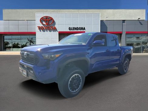 Certified 2024 Toyota Tacoma TRD Off-Road image 7