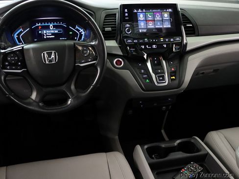 Used 2018 Honda Odyssey Touring image 18