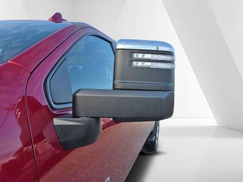 Used 2022 Chevrolet Silverado 2500 LTZ w/ LTZ Premium Package AWD/4WD image 12