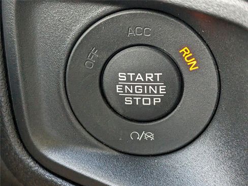 New 2025 Jeep Gladiator Sport image 26