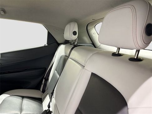 Used 2017 Chevrolet Bolt Premier w/ Infotainment Package image 25