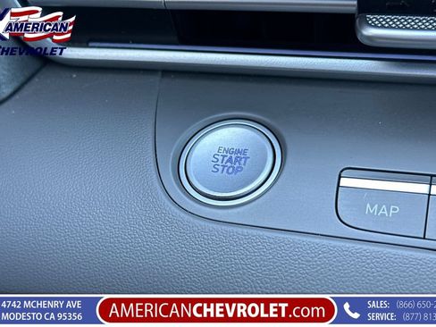 Used 2025 Hyundai Elantra SEL FWD image 30