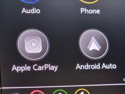 Used 2020 Chevrolet Trax LT w/ LT Convenience Package image 3