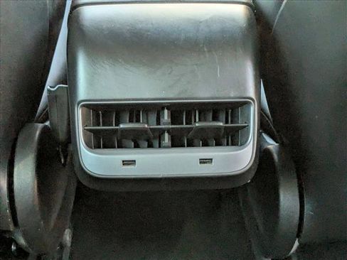 Used 2018 Tesla Model 3 Long Range image 15