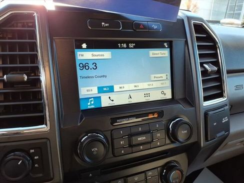 Certified 2018 Ford F250 XLT w/ XLT Premium Package image 25