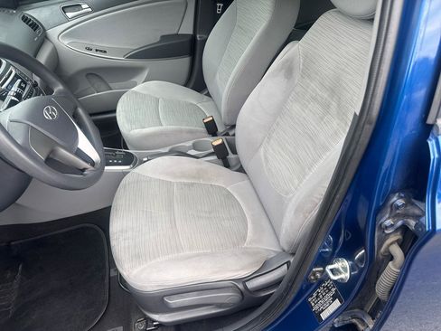 Used 2016 Hyundai Accent SE FWD image 5