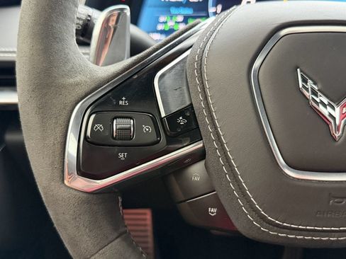 Used 2024 Chevrolet Corvette Stingray Premium Conv w/ Z51 Performance Package RWD image 30